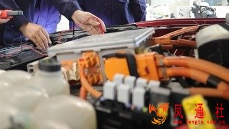 新能源汽车维修贵成痛点，经济日报：别让省下的油钱花在维修上